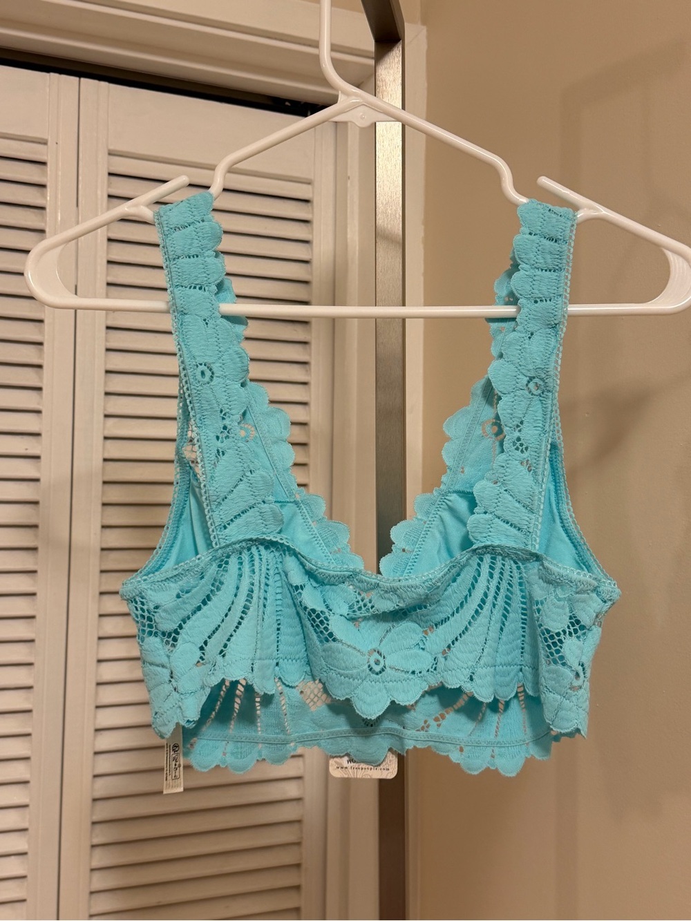 Petal party lace bralette - Picture 5 of 5